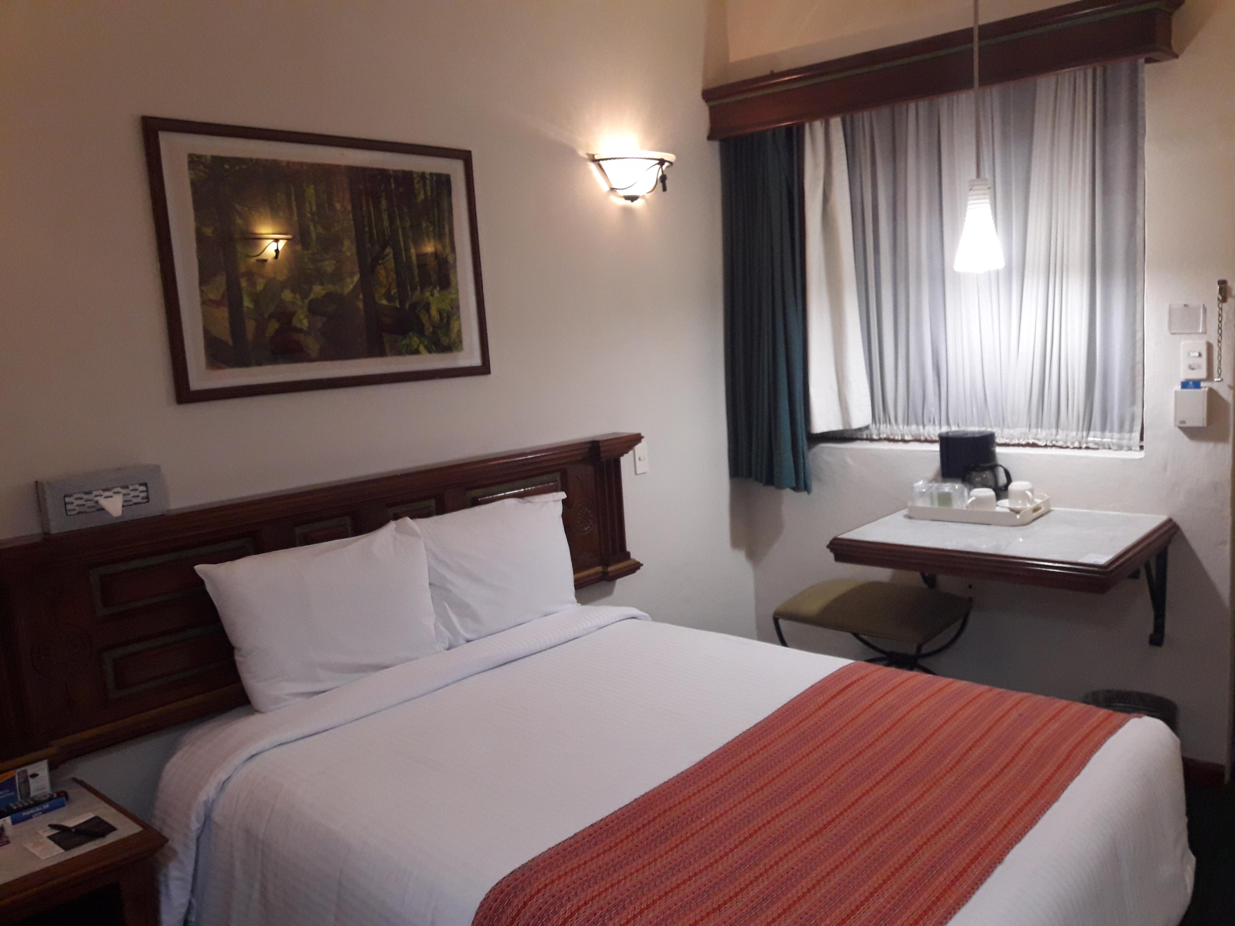 Hotel Alameda Centro Historico Морелия Экстерьер фото